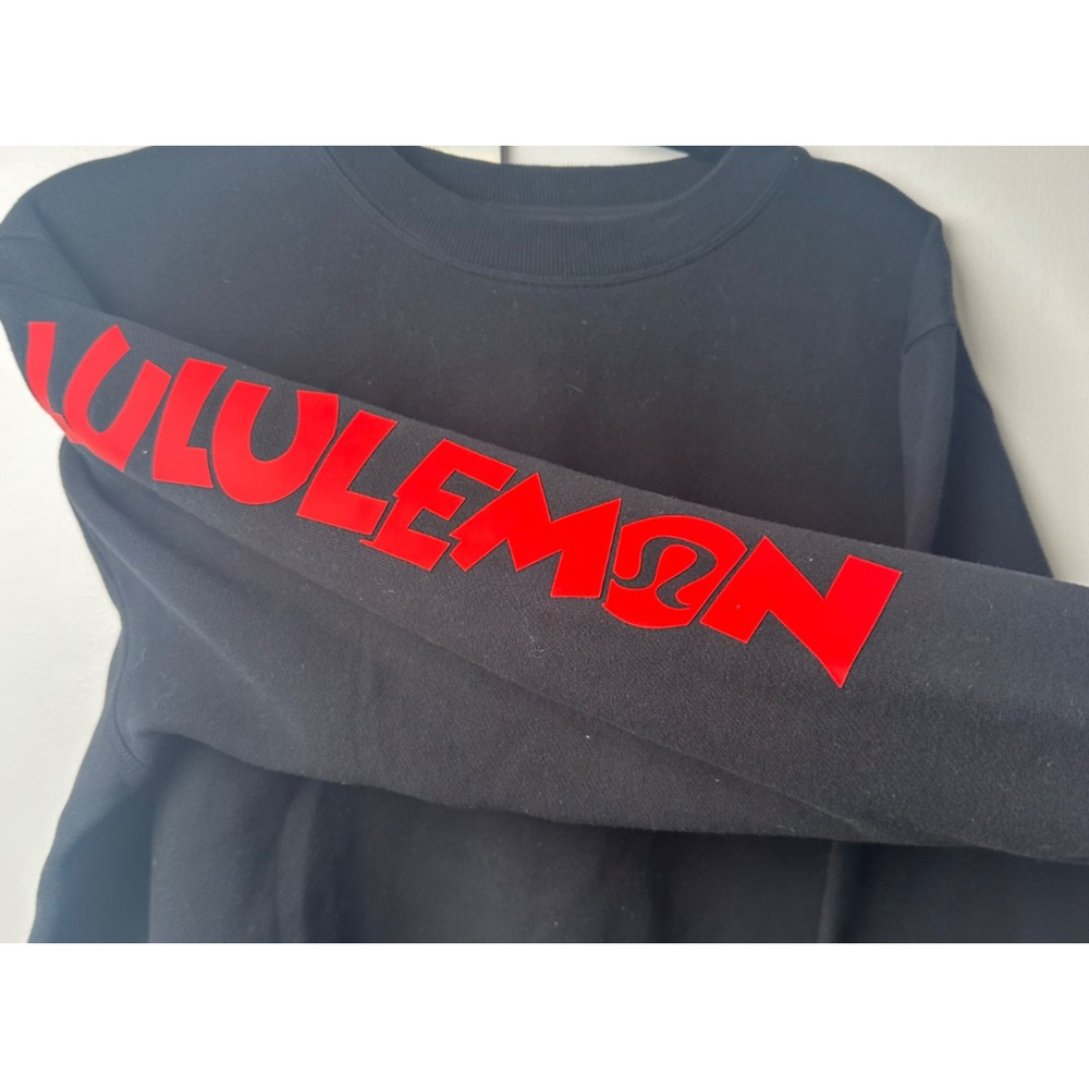 Lululemon x Disney Steady State Crew Sweatshirt Red Mickey Mouse Sz XS BLACK D53 - Picture 4 of 9